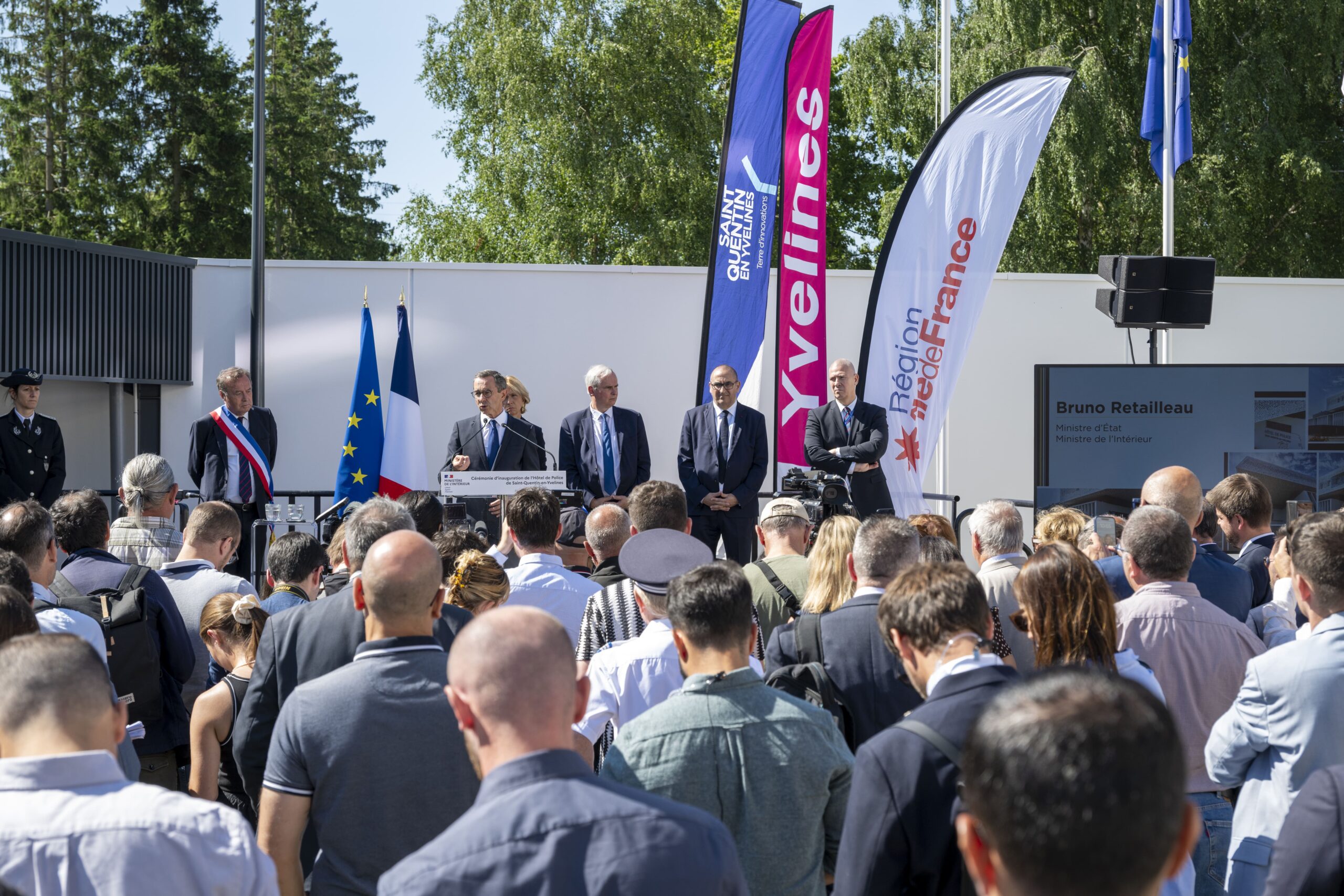 inauguration de l'hôtel de Police de SQY