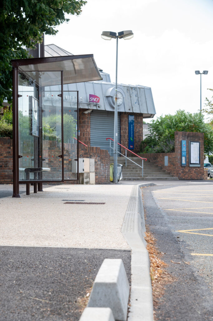 Gares de demain : répondez à l’appel à projets pour dynamiser la gare de Coignières 1 ArretdeBusLigne12PnrCL119