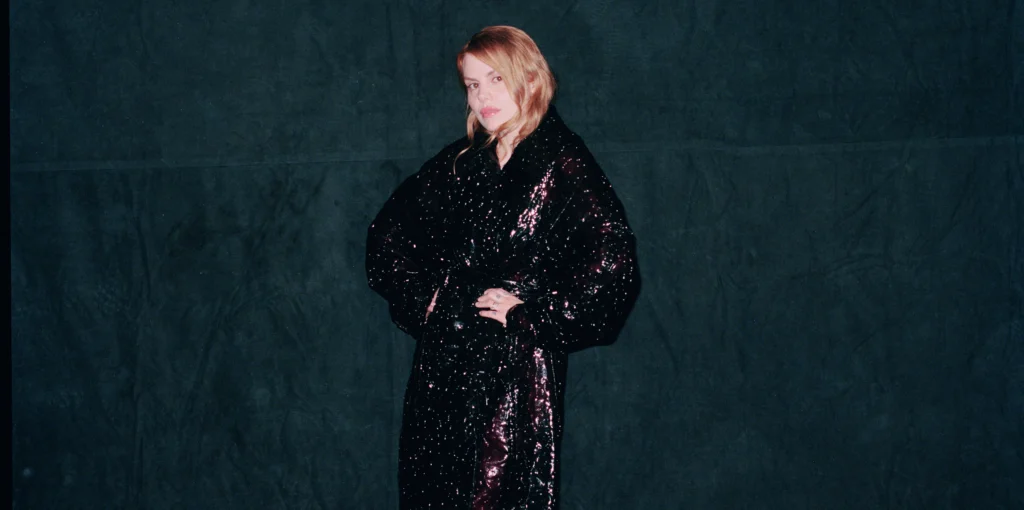 SQY Mag de Septembre-Octobre 1 Coeur de Pirate ©Maxyme G. Delisle