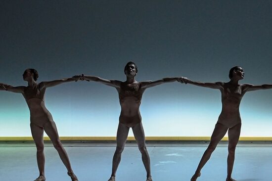 IMAGE DU SPECTACLE DE DANSE midi minuit