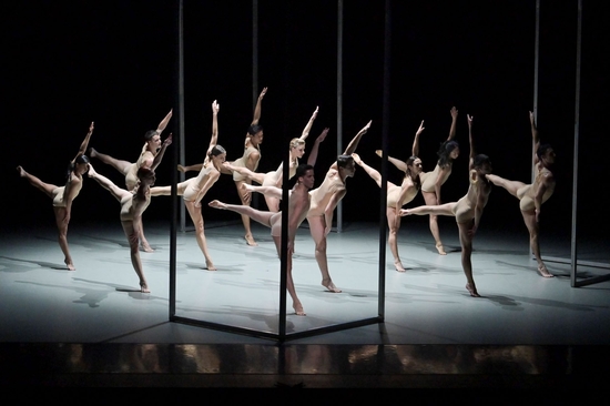 IMAGE DU SPECTACLE DE DANSE midi minuit